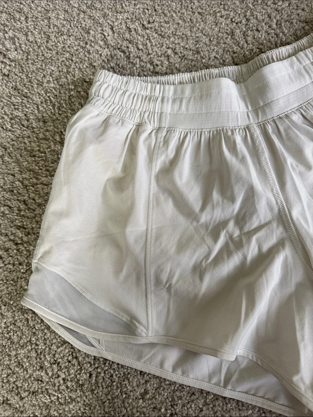 LULULEMON Cream Bone Hotty Hot 4